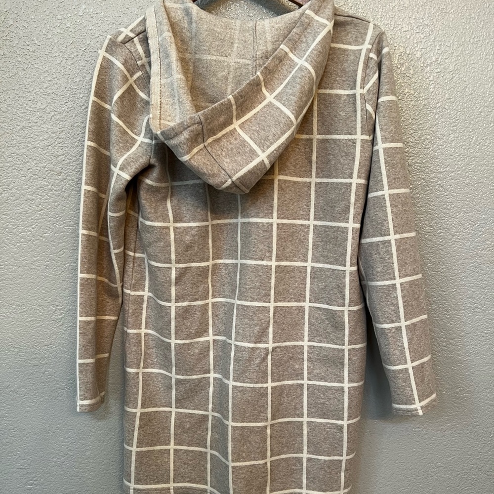 Cardigan - Picture 2 of 3